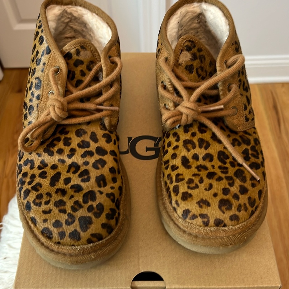 Ugg Classic Ultra Mini lace up